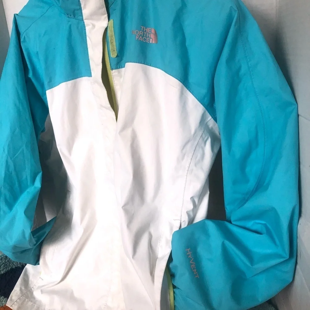 The north face the resolve rain jacket for girls